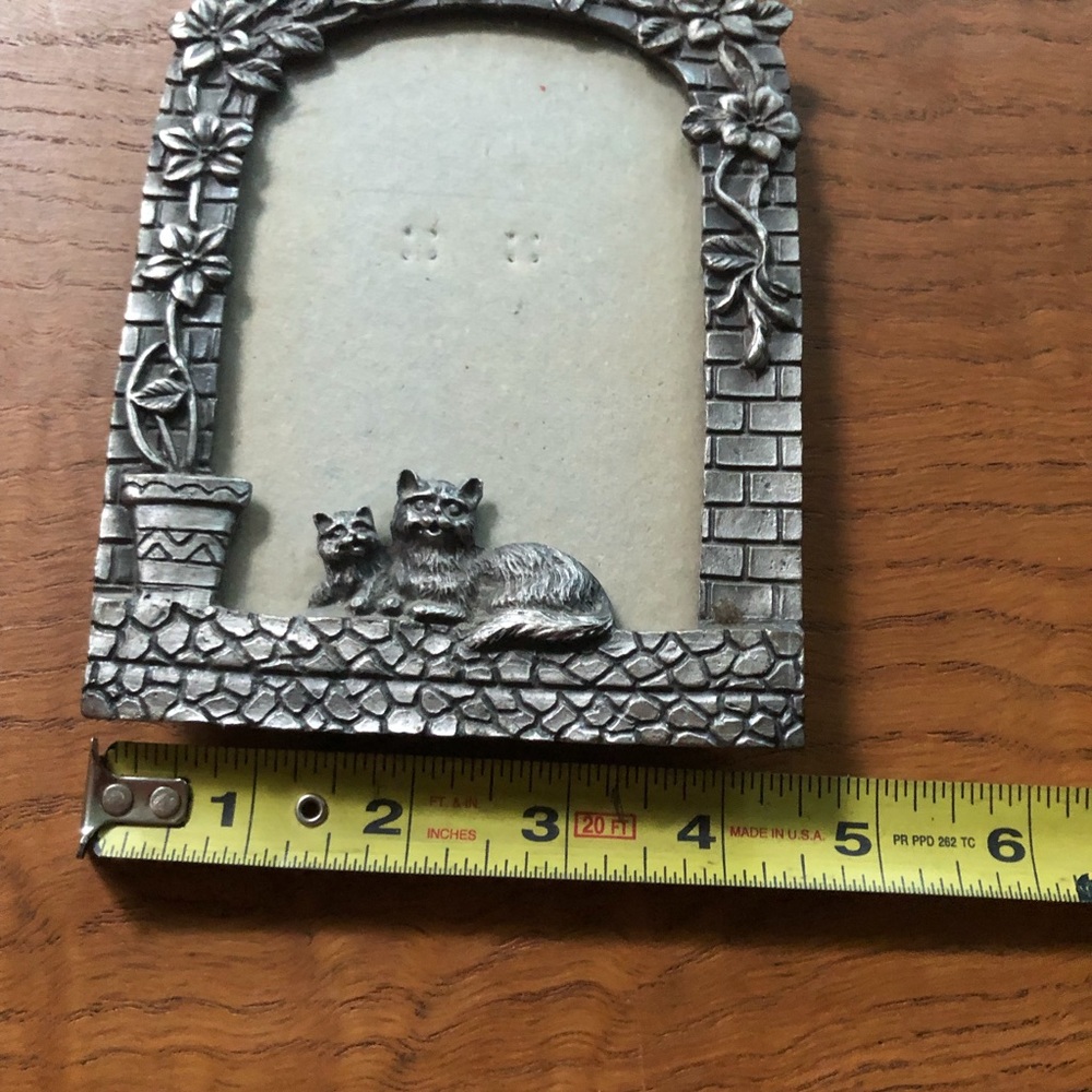 5/$20 Cat Frame - Picture 3 of 4